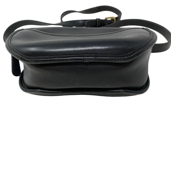 VTG 1980s Coach Chester Canteen Crossbody Bag Black Leather Purse Brass Hardware - Picture 4 of 9